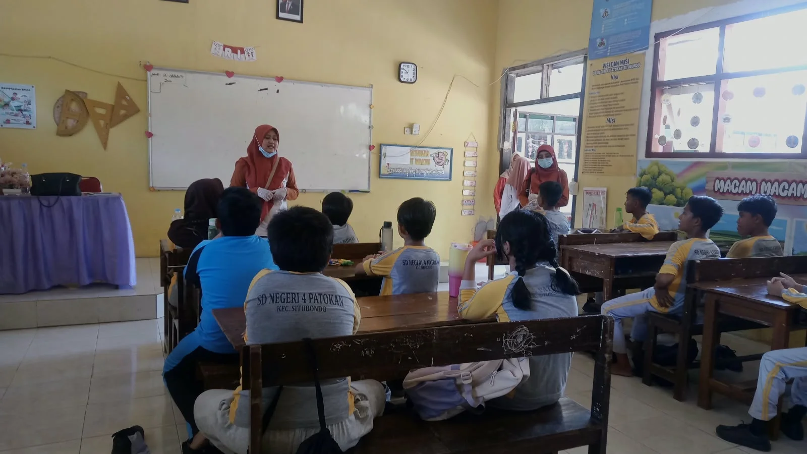 Skrining Kesehatan Siswa SD Negeri 4 Patokan
